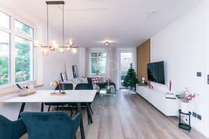 Modernisiertes Zuhause mit Nobilia-Küche und Stellplatz – Die vollständige Adresse der Immobilie erhältst du vom Anbieter., 13591 Staaken, Berlin – Vorschaubild 2
