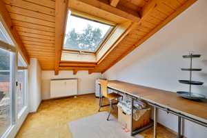 Schicke 3-Zimmer-DG-Wohnung mit Terrasse und Empore – Pforzheim – Vorschaubild 9