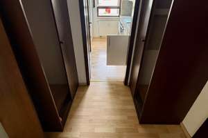 *** DIREKT EINZIEHEN *** BLICK IN DEN SCHLOSSPARK *** Tolle 2 ZKBB mit "Turmzimmer" und Tiefgarage! – Mosburgstr. 8g, 65203 Biebrich, Wiesbaden – Vorschaubild 12