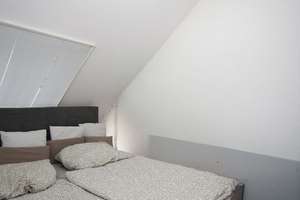 Gemütliche 3-Zimmer-Dachgeschosswohnung mit sonnigem Südbalkon und Garage in BS! – Die vollständige Adresse der Immobilie erhältst du vom Anbieter., 38122 Broitzem, Braunschweig – Vorschaubild 5