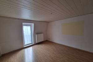 Gepflegte 2 ZBK-Wohnung mit Balkon – Rathenaustr. 18, 57074 Siegen, Siegen – Vorschaubild 2