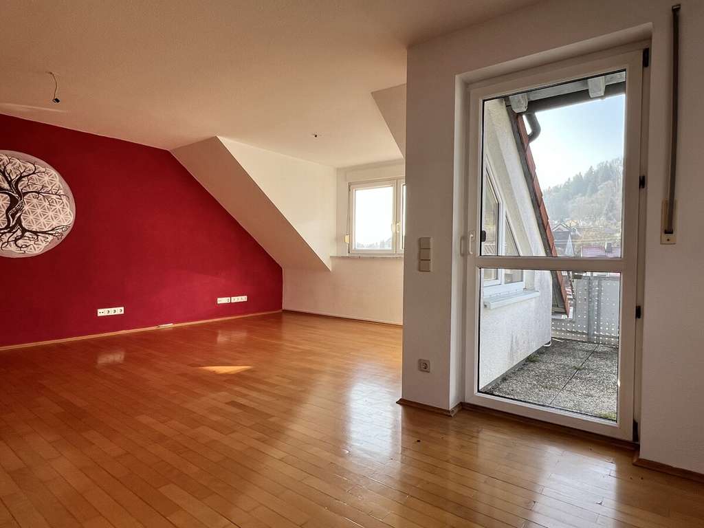 Immobilie in Michelfeld - ATTRAKTIVE MAISONETTEWOHNUNG MIT TG-STELLPLATZ UND STELLPLATZ - Bild 2
