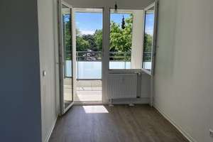 Schönes und altengerechtes 1-Zimmer-Appartment mit großem Balkon – Donauschwabenstr. 3, 33609 Heepen, Bielefeld – Vorschaubild 2