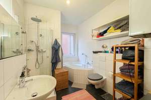 Viel Raum zur Entfaltung: 4-Zimmer-Wohnung mit Balkon in Nürnberg-Gostenhof – Die vollständige Adresse der Immobilie erhältst du vom Anbieter., 90429 Bärenschanze, Nürnberg – Vorschaubild 3