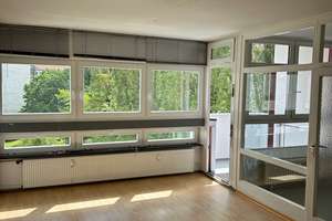 Kudamm   1  -Zimmer-Wohnung mit Schlafnische und Balkon