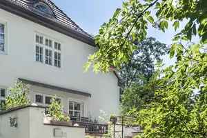 Charmante Landhausvilla in bester Dahlemlage – Berlin – Vorschaubild 2
