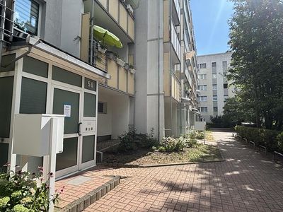 gemütliche 2-Zimmer-Wohnung mit Balkon sucht freundlichen Bewohner