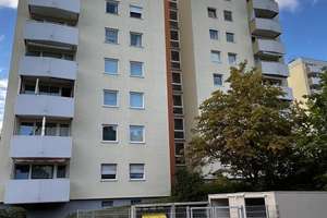 vermietete 4-Zimmer Kapitalanlagewohnung am Praterweiher in Fürth ES49-WE76