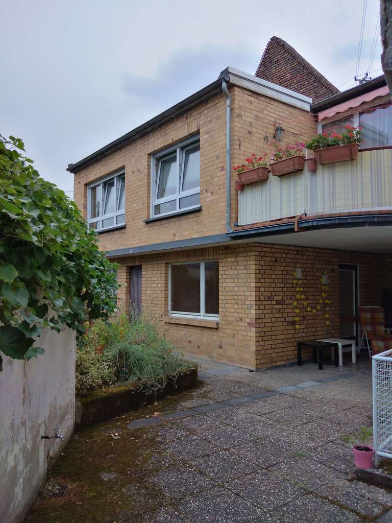 Immobilie in Frankfurt am Main - 2 - Fam.-Haus im alten Sossenheim - Bild 0