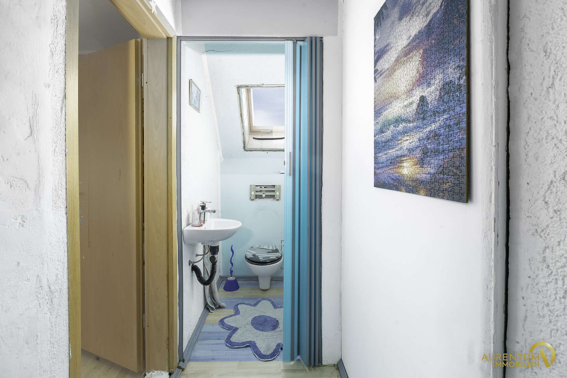 Immobilie in Aiglsbach - Sofort verfügbares Einfamilienhaus mit Garten, neuwertiger Heizung und Garage zu verkaufen. - Bild 5