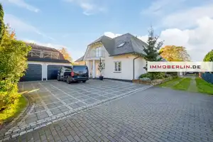 IMMOBERLIN.DE - Exquisites Einfamilienhaus mit Südwestterrassen, Garagen & Pool in angenehmer Lage – Oberhavel (Kreis) – Vorschaubild 12