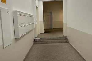 Au Isarnähe:  Total sanierter Altbau 3 Zi. + Wohnküche mit Balkon zum Innenhof – Boosstraße 9, 81541 Untere Au, München – Vorschaubild 3