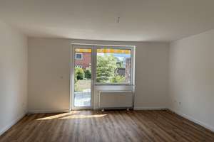 Ideal für eine Familie mit Freude am Garten in diesem renovierten Endreihenhaus in Norderstedt – Steindamm 30 a, 22844 Norderstedt – Vorschaubild 3