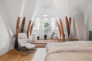 Elegante Endetagenwohnung in prachtvoller Altbauvilla, idyllische Bestlage: in nur 400m zur Alster – Die vollständige Adresse der Immobilie erhältst du vom Anbieter., 22085 Uhlenhorst, Hamburg – Vorschaubild 8