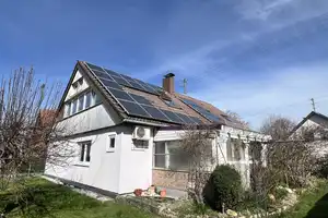 Gepflegtes Ein-/Zweifamilienhaus mit Doppelgarage – Inselweg 11, 86869 Ostallgäu (Kreis) – Vorschaubild 1