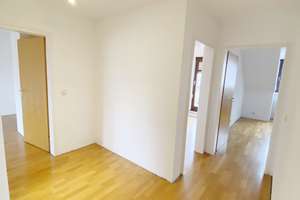 Charmante 3-Zimmer-Dachgeschosswohnung mit Dachloggia in gefragter Wohnlage Berg am Laim – Neumarkter Straße XXX, 81673 Echarding, München – Vorschaubild 9