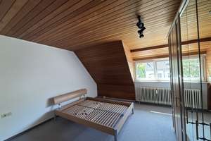 Ruhige Dachgeschosswohnung mit Weitblick ins Grüne – sofort verfügbar – 70329 Hedelfingen (Ortsteil), Stuttgart – Vorschaubild 12