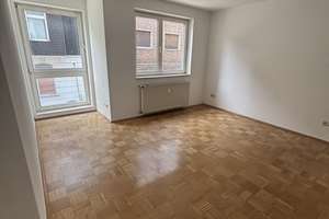 TOP: 3,5-Raum-Wohnung mit riesiger Terrasse und Gäste-WC auf ca. 82 m² zu vermieten