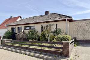 Wohnen auf einer Ebene – Lichtdurchfluteter Bungalow mit Garten – Die vollständige Adresse der Immobilie erhältst du vom Anbieter., 38446 Hehlingen, Wolfsburg – Vorschaubild 3