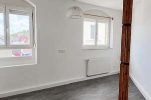 Stilvolle 4-Zimmer-Altbauwohnung in Stuttgart-Ost – frisch renoviert mit neuer Einbauküche – Hornbergstraße 51, 70188 Gaisburg, Stuttgart – Vorschaubild 6