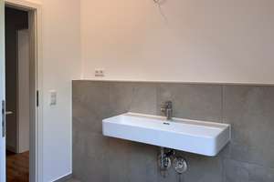 +++ Einzigartige 3-Zi DG Wohnung mit Galerie und Klimaanlage in einem luxuriös saniertem Stilaltbau! – Schützenstr. 1, 65195 Nordost, Wiesbaden – Vorschaubild 15