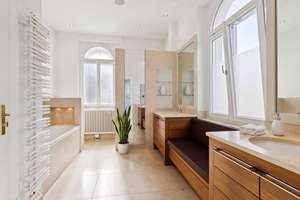 Historische Stadtvilla mit großem Raumangebot – 40549 Oberkassel, Düsseldorf – Vorschaubild 11
