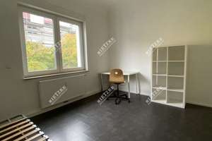 Helle geräumige 4-Zimmer Wohnung geeignet als Monteurwohnung oder als Studenten-WG – Uhlbacher Str. 76, 70329 Obertürkheim (Ortsteil), Stuttgart – Vorschaubild 6