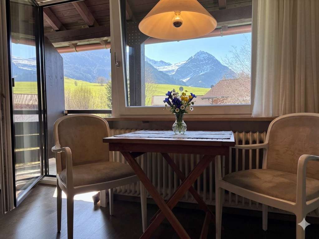 Immobilie in Fischen im Allgäu - Attraktive, modernisierte Wohnung mit Südbalkon und Bergblick in Fischen - Bild 4
