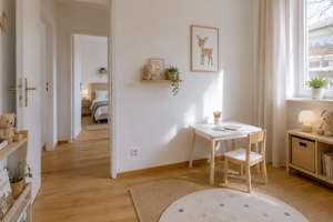 Klassische Architektur trifft Wohnkomfort: 3-Zimmer-Wohnung – Die vollständige Adresse der Immobilie erhältst du vom Anbieter., 12169 Steglitz, Berlin – Vorschaubild 1