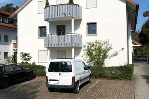 Vermietete 2-Zi.-Kapitalanlage in Dresden | Balkon | Stellplatz | provisionsfrei – Franz-Latzel-Straße 4, 1257 Leuben (Stadtteil), Dresden – Vorschaubild 2