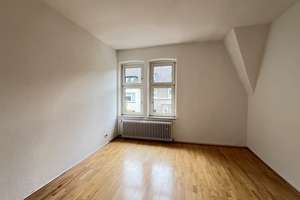 Charmante Altbau-Perle! Helle 2½-R.-Dachgeschoss-Wohnung OHNE BALKON In Rüttenscheid – Die vollständige Adresse der Immobilie erhältst du vom Anbieter., 45130 Rüttenscheid, Essen – Vorschaubild 12