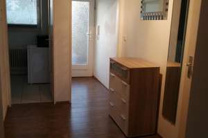 SCHÖNE 1,5 ZKB WOHNUNG MIT EINBAUKÜCHE UND BALKON IN EINEM GEPFLEGTEN HAUS – Dresdener Ring 11, 38444 Westhagen, Wolfsburg – Vorschaubild 4
