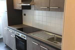 Erstbezug nach Modernisierung mit EBK und Balkon: ansprechende 3-Zimmer-DG-Wohnung in HB-Hemelingenn