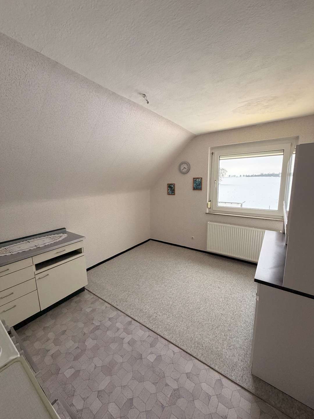 Immobilie in Wennigsen (Deister) - Attraktives Dreifamilienhaus in Ortsrandlage von Bredenbeck mit traumhaftem Ausblick - Bild 10