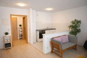 Charmante Dachgeschoss-Wohnung mit Loggia und Tiefgaragen-Stellplatz – Die vollständige Adresse der Immobilie erhältst du vom Anbieter., 4357 Mockau-Süd, Leipzig – Vorschaubild 4
