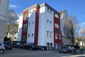 Innenstadtnahe moderne 3-Zimmer-Altbau-Wohnung mit alleiniger Gartennutzung