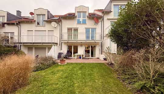 Bild von Viel Platz zum Leben – stilvolles Reihenhaus mit Studio und Galerie