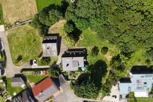 Freistehendes Einfamilienhaus mit parkähnlichem 
Anwesen und Waldgrundstück! – Alb-Donau-Kreis – Vorschaubild 2
