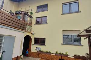 Attraktives Mehrfamilienhaus mit Mieteinnahmen in ruhiger Lage – Die vollständige Adresse der Immobilie erhältst du vom Anbieter., 76149 Neureut, Karlsruhe – Vorschaubild 2