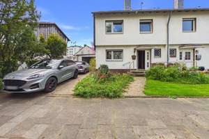 Familienglück mit Pool - Ihr neues Zuhause mit Potential – Die vollständige Adresse der Immobilie erhältst du vom Anbieter., 51467 Katterbach, Bergisch Gladbach – Vorschaubild 1