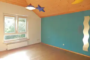 Mehrfamilienhaus mit drei Wohneinheiten, Garagen, Garten Streuobstwiese und Mega-Fernblick! – Trier-Saarburg (Kreis) – Vorschaubild 23