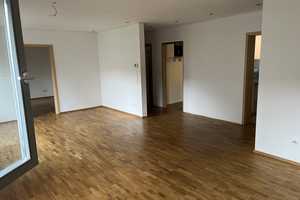 Helle WHG !Innere Pleich! mit große Wohnbereich und hochwertiger Einbauküche – Würzburg – Vorschaubild 1