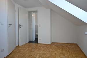Stilvolle, zentralgelegene 2-Zimmer DG Wohnung in Regensburg – Galgenbergstrasse 5, 93053 Galgenberg, Regensburg – Vorschaubild 13