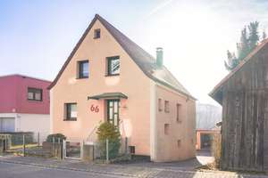 Familiengerechtes EFH auf 753 m² – viel Platz, Gestaltungsfreiheit & weiter Blick ins Grüne – Die vollständige Adresse der Immobilie erhältst du vom Anbieter., 74235 Erlenbach – Vorschaubild 1