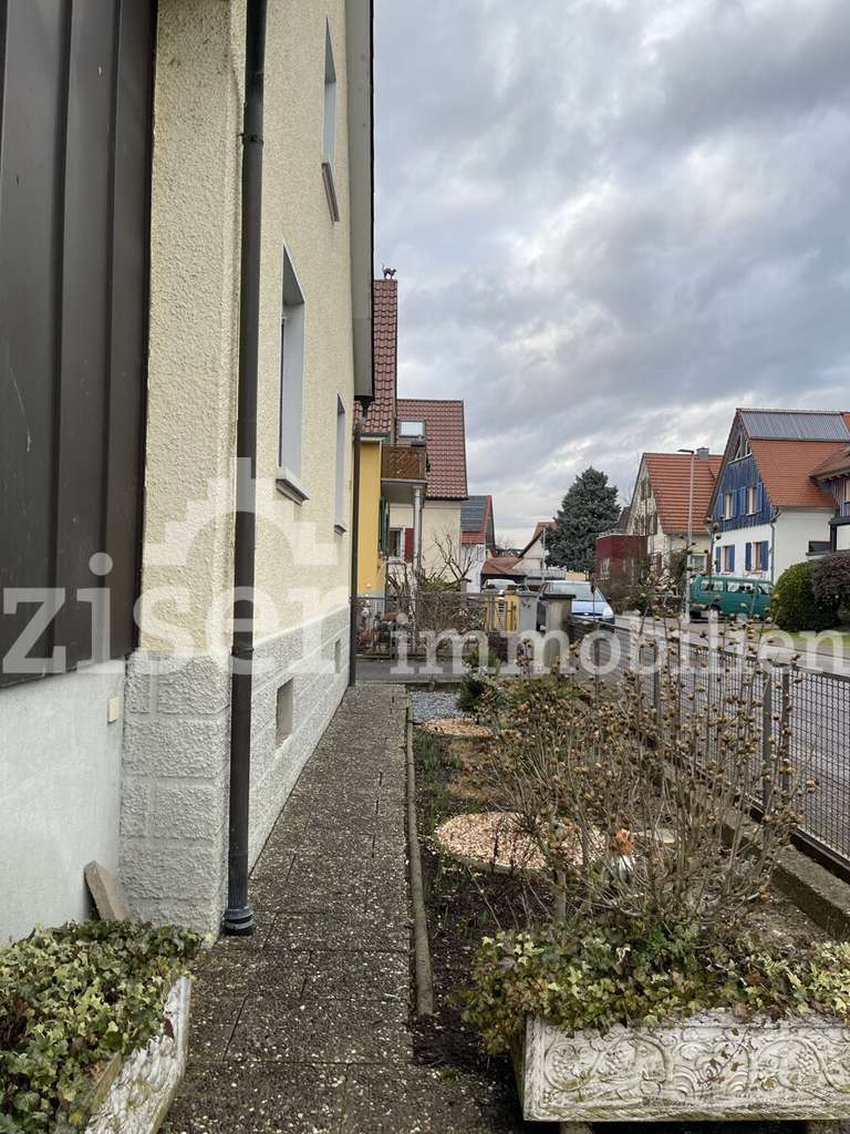 Immobilie in Bahlingen - Charmantes Einfamilienhaus mit großzügigem Garten - Bild 4