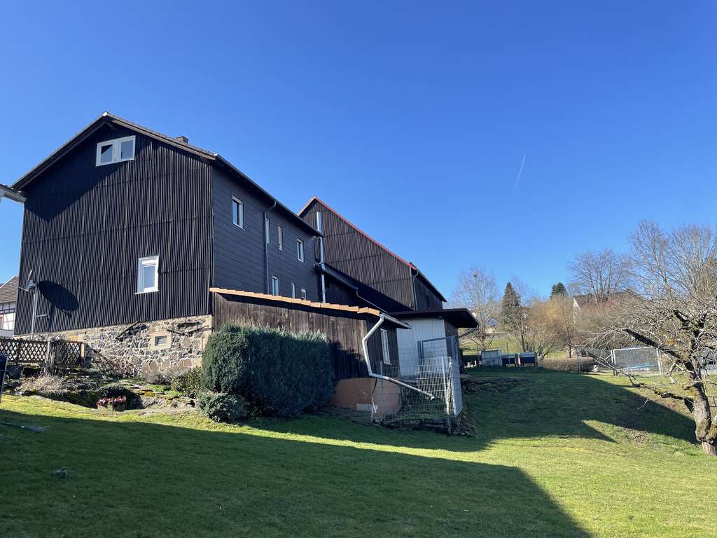 Immobilie in Brachttal - Gepflegte Hofreite mit Baupotenzial und schönem Fernblick. - Bild 1