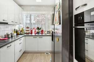 Großzügige 4-Zimmer-Erdgeschosswohnung mit Balkon und moderner Ausstattung – Die vollständige Adresse der Immobilie erhältst du vom Anbieter., 53177 Alt-Godesberg, Bonn – Vorschaubild 6