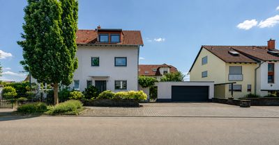 Großzügiges Einfamilienhaus mit vielseitigem Wohnkonzept in Plankstadt