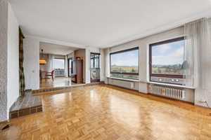 Ruhig gelegenes Einfamilienhaus in Hanglage mit Panoramablick – Böblingen (Kreis) – Vorschaubild 1