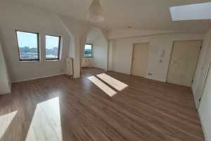 Über den Dächern der Stadt - Tolle Dachgeschosswohnung mit EBK! – Ackerstraße 18A, 39112 Magdeburg – Vorschaubild 8